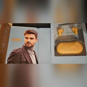 Blends Earbuds/Phone Charger